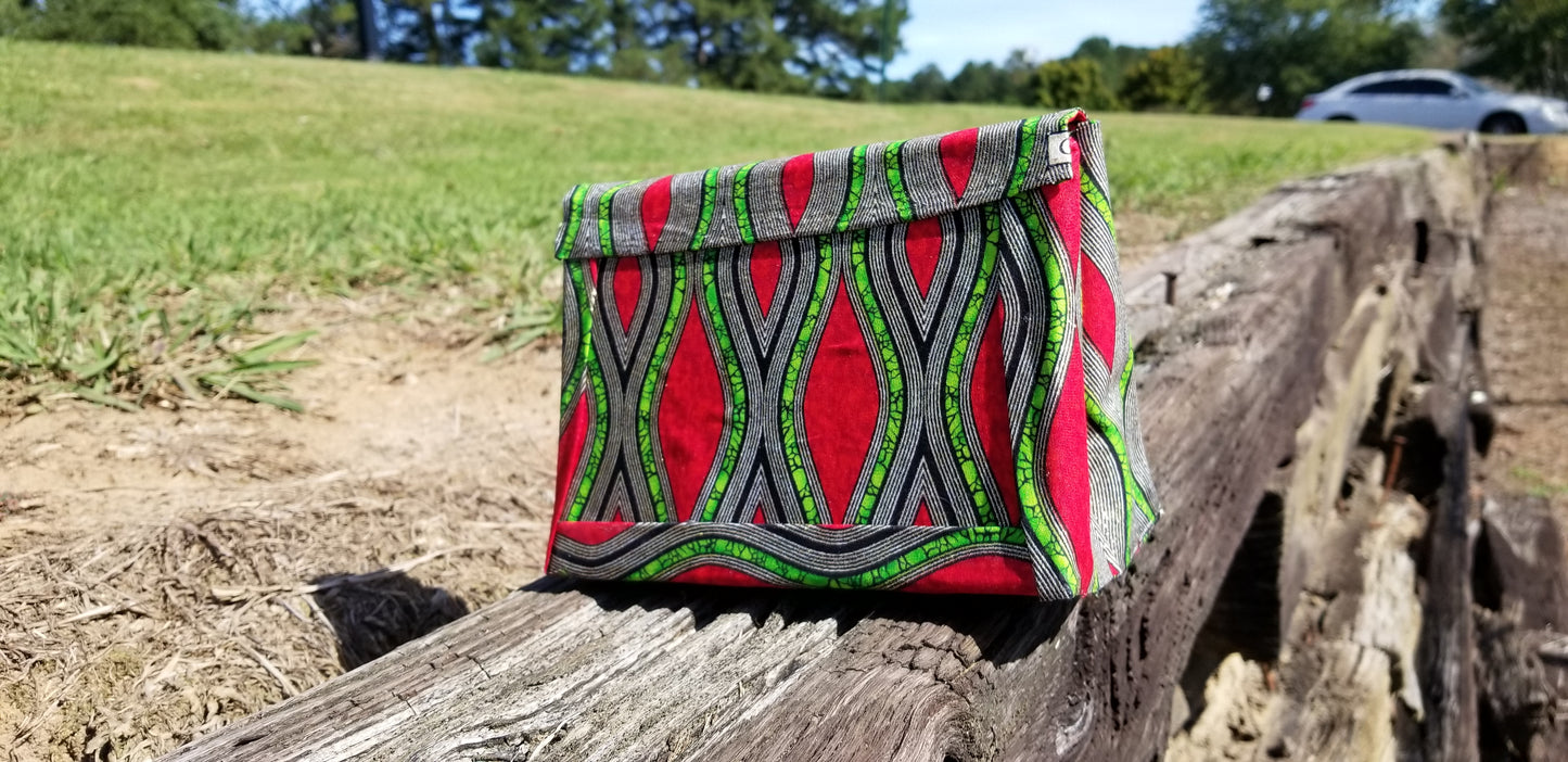 Pyramid Clutch