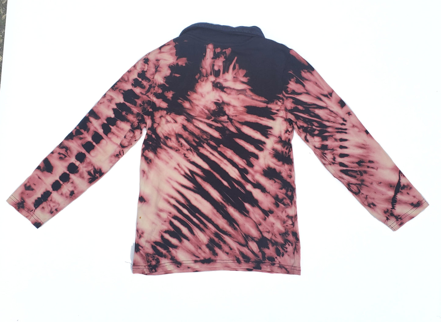 "Vibrations" Longsleeved Polo